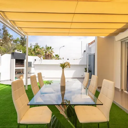 Villa Aqua Garden - Spacious 3-bedroom With Terrace, Bbq & Pool Access In *