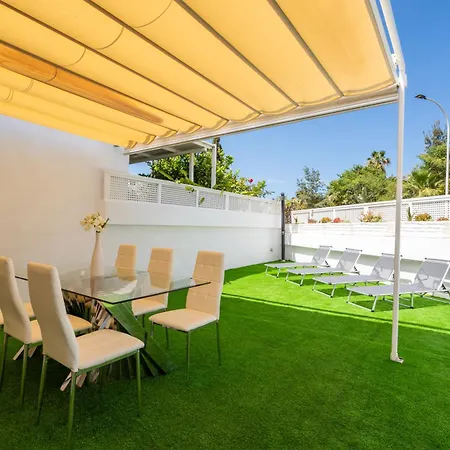 Villa Aqua Garden - Spacious 3-bedroom With Terrace, Bbq & Pool Access In