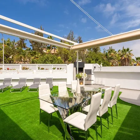 Aqua Garden - Spacious 3-bedroom With Terrace, Bbq & Pool Access In Villa *