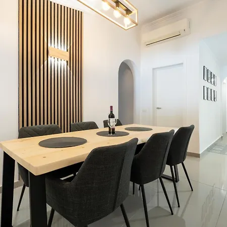 Aqua Garden - Spacious 3-bedroom With Terrace, Bbq & Pool Access In Villa Costa Adeje (Tenerife)