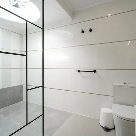 Aqua Garden - Spacious 3-bedroom With Terrace, Bbq & Pool Access In Villa Costa Adeje (Tenerife)