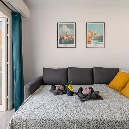 Aqua Garden - Spacious 3-bedroom With Terrace, Bbq & Pool Access In Villa *